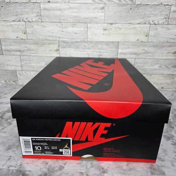 Nike Air Jordan 1 Retro Low OG Black Toe (2023) Men's 10 DS OG All CZ0790-106 - Picture 8 of 9